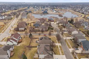 204 Amherst Cir, Oswego, IL 60543 - Photo 41