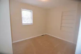 28601 N Washington Ave, Wauconda, IL 60084 - Photo 7