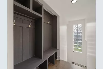 2733 Wesley Avenue, Berwyn, IL 60402 - Photo 11