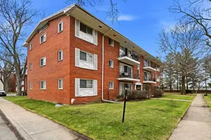 10111 Old Orchard Ct, Skokie, IL 60076 - Photo 1