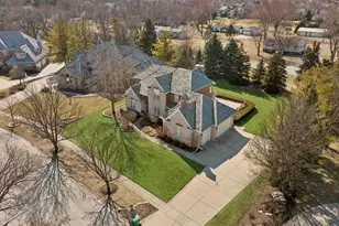 24735 W Manor Dr, Shorewood, IL 60404 - Photo 3