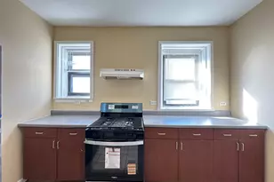 4035 W Gladys Ave, Chicago, IL 60624 - Photo 5