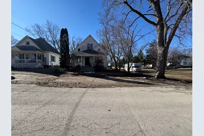 113 S Isabella Street, Clifton, IL 61727 - Photo 1