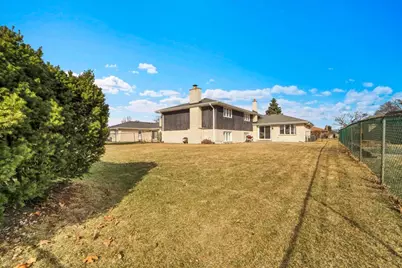 7631 Chestnut Drive, Orland Park, IL 60462 - Photo 27