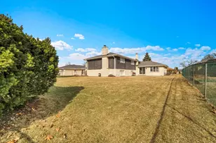 7631 Chestnut Dr, Orland Park, IL 60462 - Photo 27