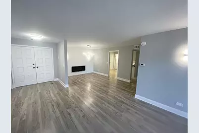 121 S Spruce Avenue #103, Wood Dale, IL 60191 - Photo 9