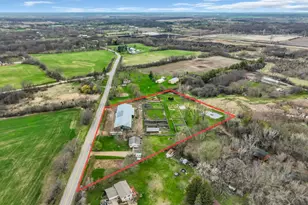 12216 Pleasant Valley Rd, Woodstock, IL 60098 - Photo 5