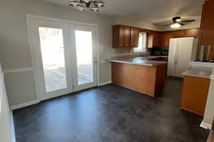 2413 Eastline Dr, Joliet, IL 60431 - Photo 7