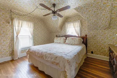 533 W State Street, Sycamore, IL 60178 - Photo 17