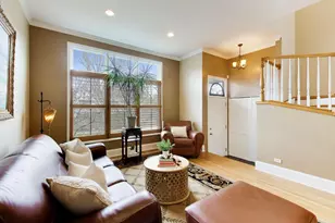 1853 Prairie St, Glenview, IL 60025 - Photo 3