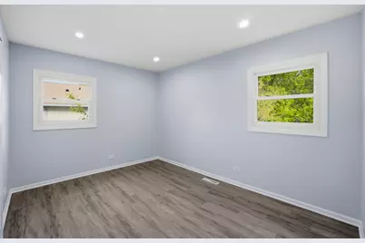 915 Mayfield Drive, Round Lake Beach, IL 60073 - Photo 13