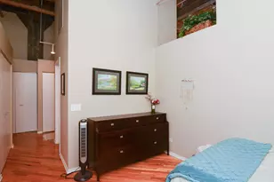 226 N Clinton St, Chicago, IL 60661 - Photo 15