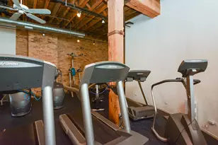 226 N Clinton St, Chicago, IL 60661 - Photo 17