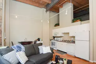 226 N Clinton St, Chicago, IL 60661 - Photo 5