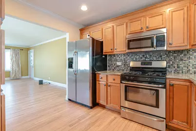 222 Prospect Avenue, Mundelein, IL 60060 - Photo 17