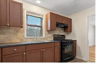 3301 N Ozanam Ave, Chicago, IL 60634 - Photo 9