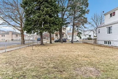 3301 N Ozanam Avenue, Chicago, IL 60634 - Photo 3