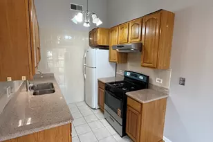 1010 Hayes Ct, Vernon Hills, IL 60061 - Photo 9