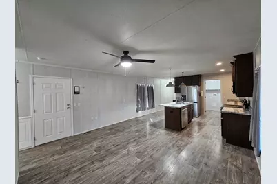 303 N Marion Street, Centralia, IL 62801 - Photo 9