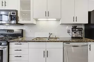 913 W Van Buren St, Chicago, IL 60607 - Photo 11