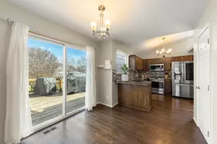 604 Berkshire Ct, Oswego, IL 60543 - Photo 9