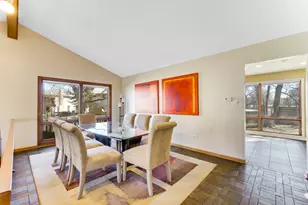 519 Charlestown Dr, Bolingbrook, IL 60440 - Photo 9