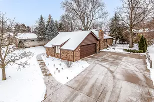 6729 W Menominee Pkwy, Palos Heights, IL 60463 - Photo 25