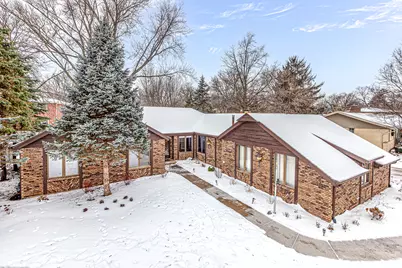 6729 W Menominee Parkway, Palos Heights, IL 60463 - Photo 1