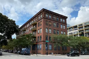 1910 S Indiana Ave, Chicago, IL 60616 - Photo 1