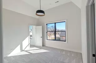 722 S Berkley Ave, Elmhurst, IL 60126 - Photo 9