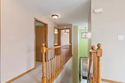 122 McLaren Drive S, Sycamore, IL 60178 - Photo 3