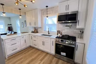 1061 S Pleasure Ct, Aurora, IL 60506 - Photo 5