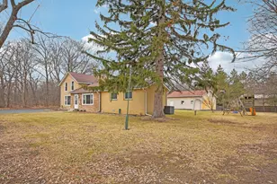 25616 W Lake Shore Dr, Ingleside, IL 60041 - Photo 5