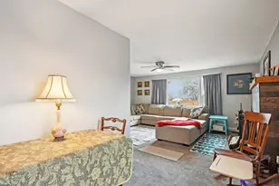 25616 W Lake Shore Dr, Ingleside, IL 60041 - Photo 17