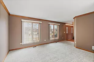 1185 Dovercliff Way, Crystal Lake, IL 60014 - Photo 5