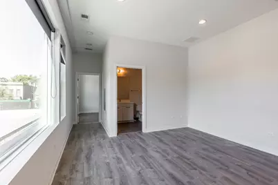 2247 W Lawrence Avenue #303, Chicago, IL 60625 - Photo 7