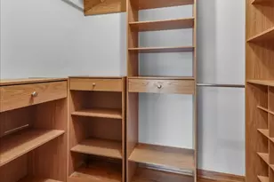 9213 Kylemore Ct, Tinley Park, IL 60487 - Photo 13