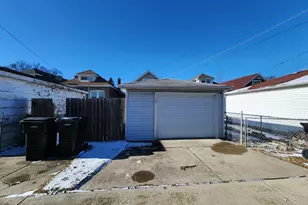 8837 S Throop St, Chicago, IL 60620 - Photo 5