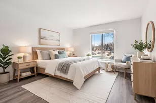 594 Somerset Ln, Crystal Lake, IL 60012 - Photo 9