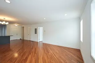 6134 N Washtenaw Ave, Chicago, IL 60659 - Photo 9