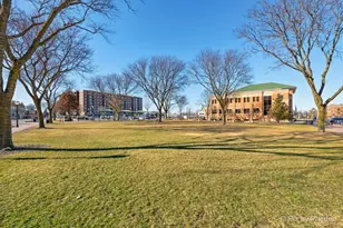 11 W Green St, Bensenville, IL 60106 - Photo 15