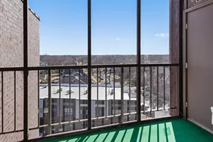 11 W Green St, Bensenville, IL 60106 - Photo 13