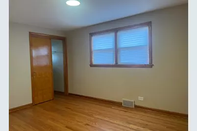 6321 S Narragansett Avenue, Chicago, IL 60638 - Photo 7