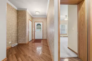 102 Hitching Post Ln, Grayslake, IL 60030 - Photo 13