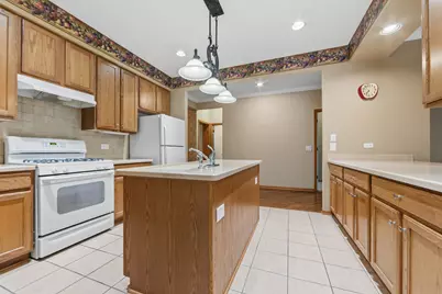 102 Hitching Post Lane, Grayslake, IL 60030 - Photo 5