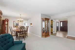 1418 Bladon Rd, Schaumburg, IL 60195 - Photo 7