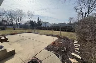 1418 Bladon Rd, Schaumburg, IL 60195 - Photo 27