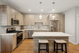 2237 W Coulter St, Chicago, IL 60608 - Photo 3