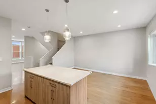 2237 W Coulter St, Chicago, IL 60608 - Photo 11