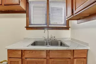 8018 S Sangamon St, Chicago, IL 60620 - Photo 19